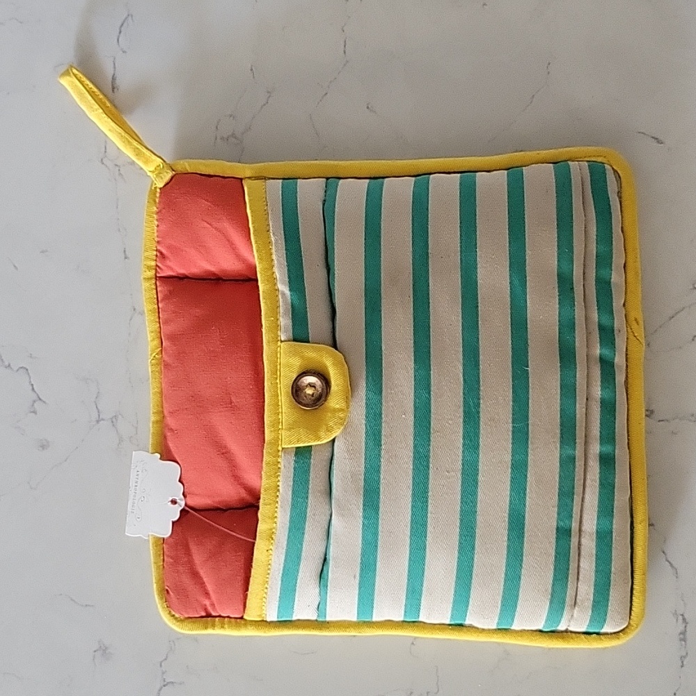 Anthropologie pot holder